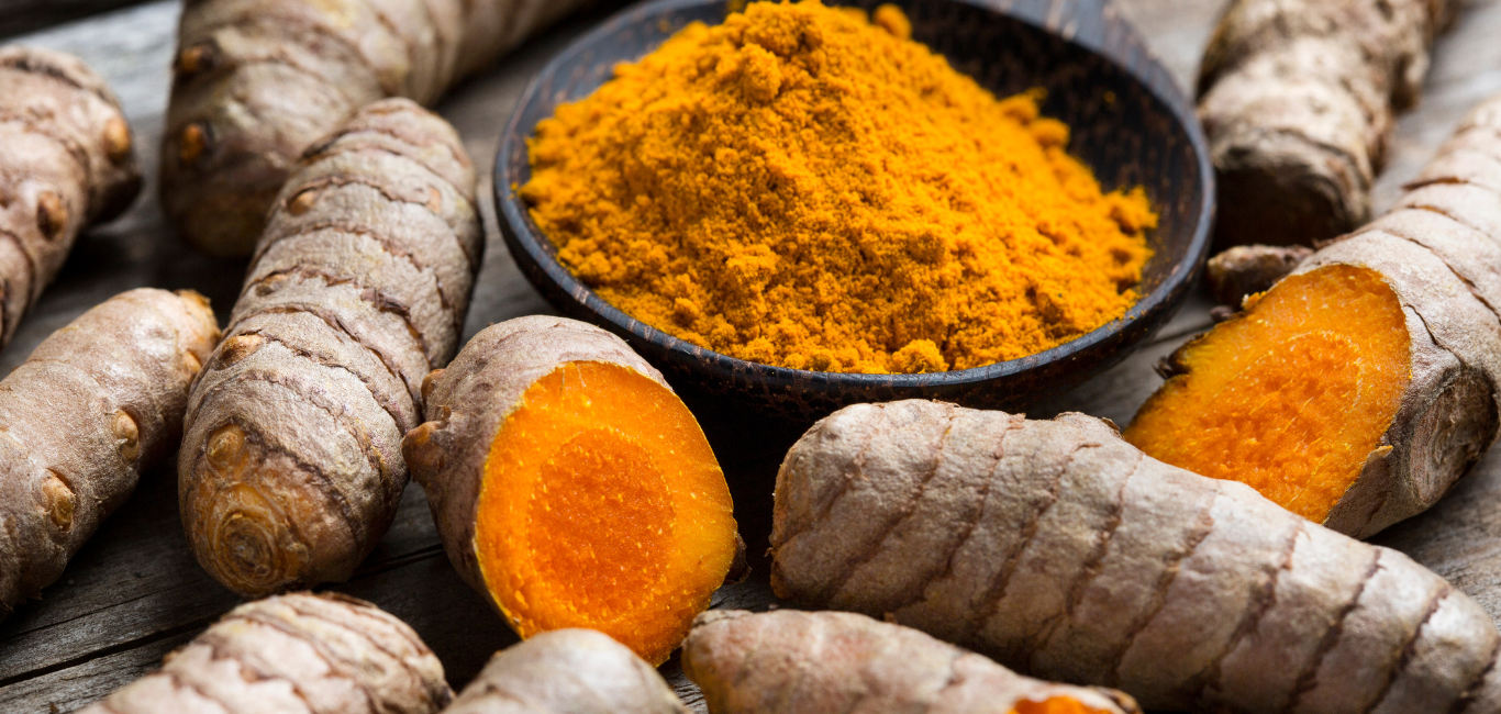 Boost Your Health with Turmeric Shots Fresh turmeric root and ground turmeric – powerful anti-inflammatory ingredient